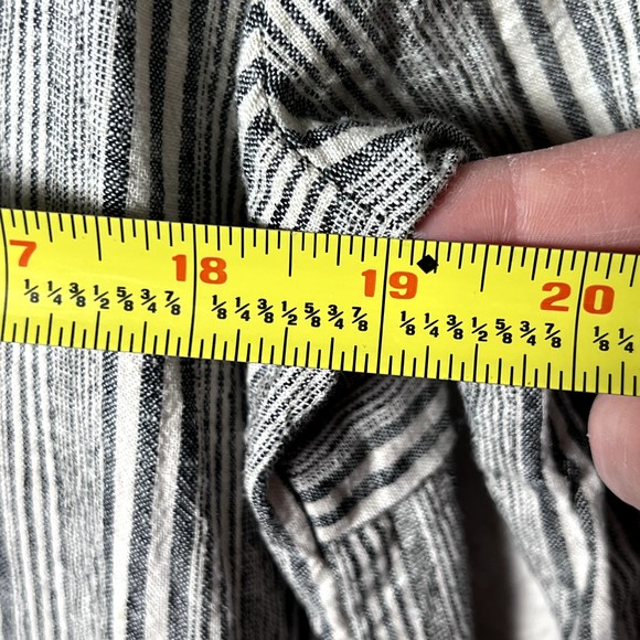 B.L.E.U. Women's Sz M Linen Blend Peasant Boho Relaxed Lagenlook Blouse Grey - Picture 11 of 12